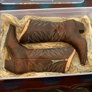 Ariat Fanfare Cowgirl Boot